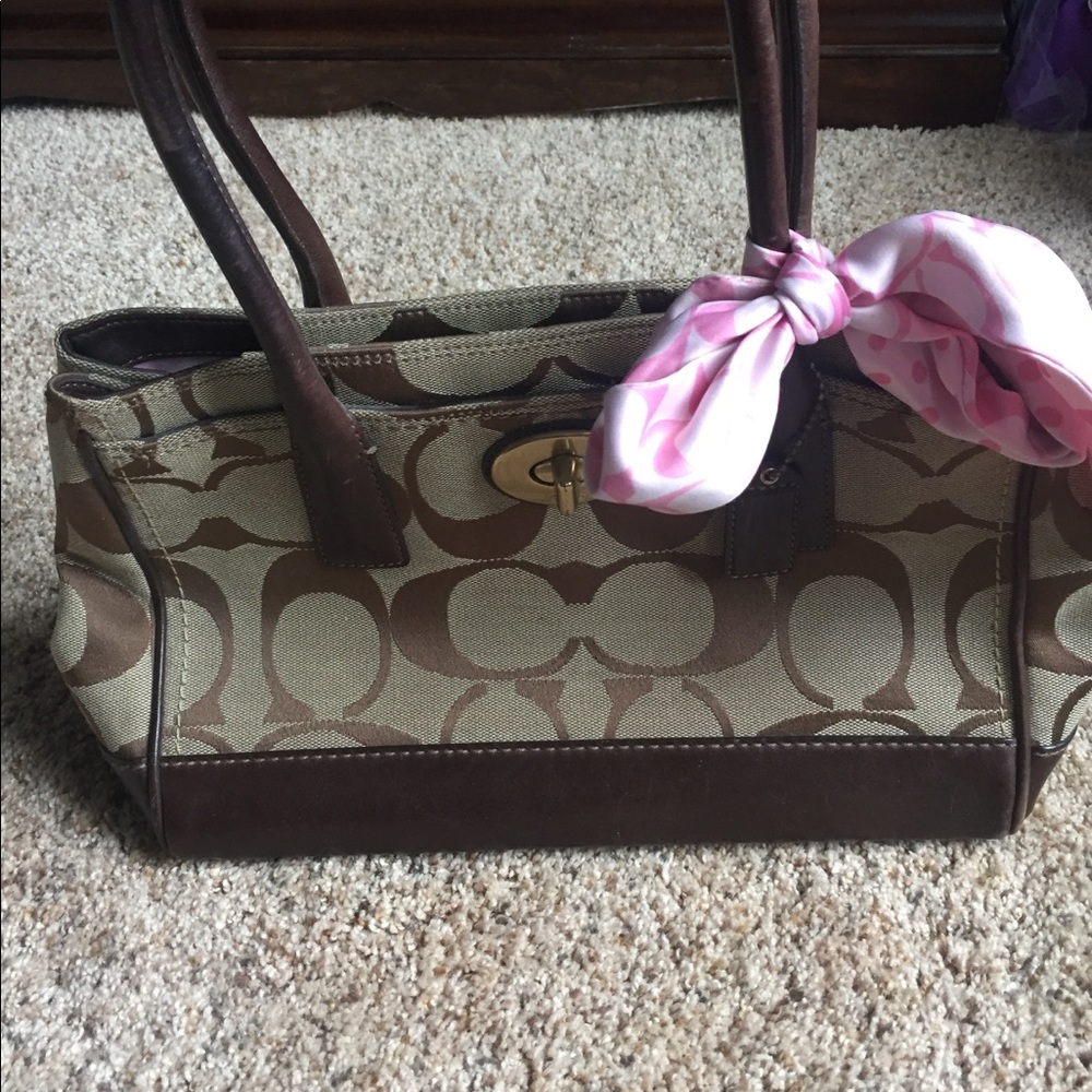 Authentic Coach Madison Purse - Picture 3 of 5